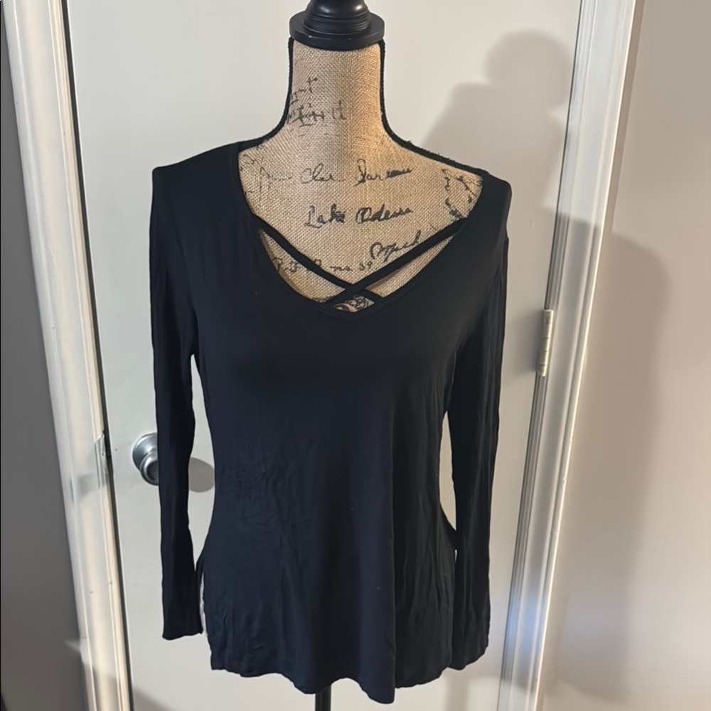 BEYOND YOGA size small Black Long Sleeve Top
